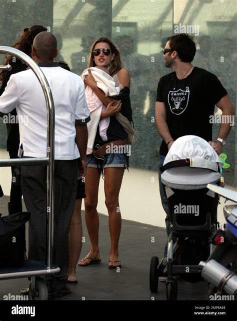 Exclusive!! Supermodel Alessandra Ambrosio with longtime boyfriend ...