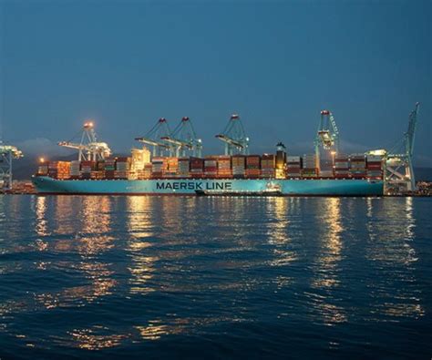 Dozens of Maersk Vessels to Travel via Suez Canal | Newsmax.com