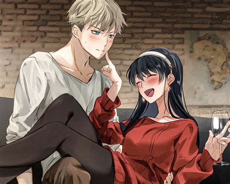 Spy x Family HD Wallpaper: Playful Moments with Loid & Yor Forger by えと