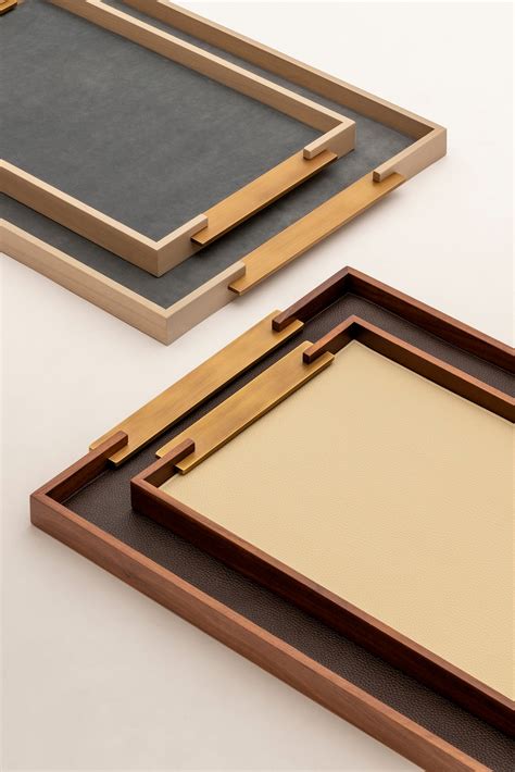 https://2jour-concierge.com/cdn/shop/files/Riviere_GV2-P-M_GV1-P-M_Dama_Trays_Rectangular_RDD06Ivory-RDD25Moka_Walnut_Brass_RDN31PetrolBlue_Ashwood_Brass_DETAIL01.jpg?v=1757686002&width=1100