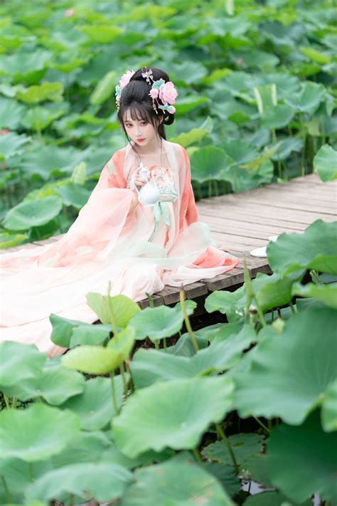 [YWW.ME] 2024.11.06 The little Su Su born in the dream of Qi Luo - V2PH