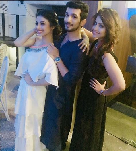 TV Actress Mouni Roy's Party Photos Will Give You Birthday Goals