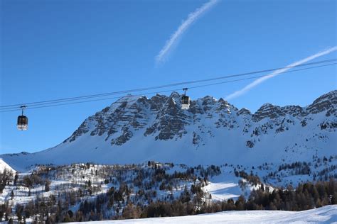 Ski Vars: a guide to this hidden gem in the Southern French Alps