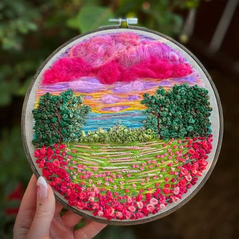 Thread Painting Scenery by Machine 的图像结果