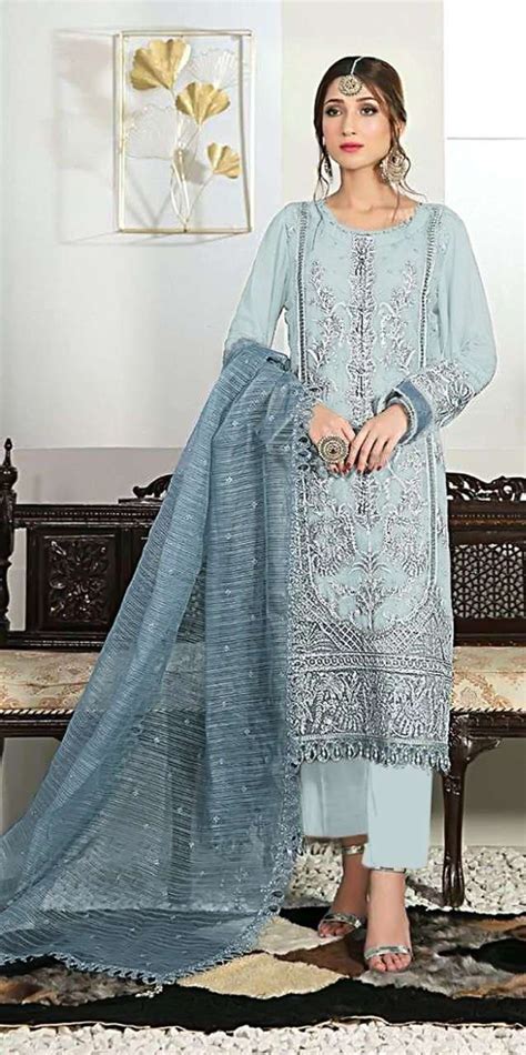 Simra 7 Series Designer Pakistani Salwar Kameez On Wholesale