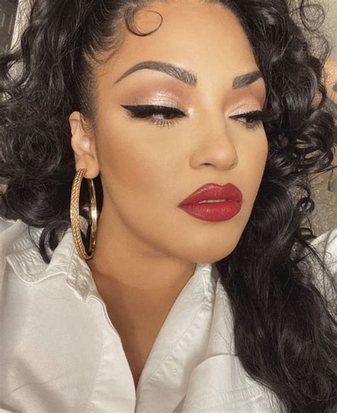 Latina Makeup Looks - Festival Makeup Inspiration