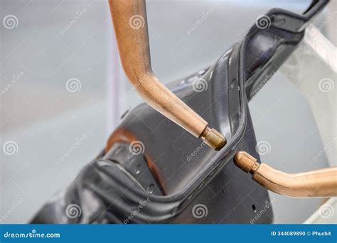 Assembly Line Robotic Spot Welding 的图像结果