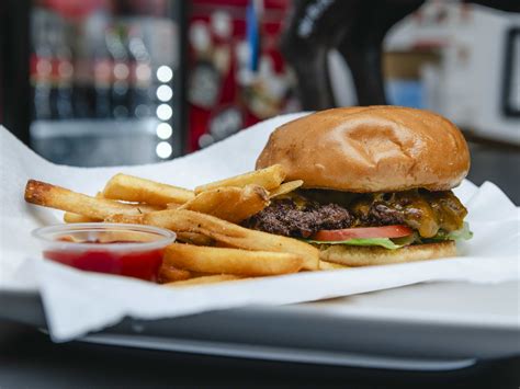 The 11 Best Burgers In Atlanta, Ranked - Atlanta - The Infatuation
