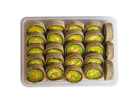Dessert Drama by Kesar Sweets | Premium Kaju Anjeer Roll/Chakri 400 gm ...