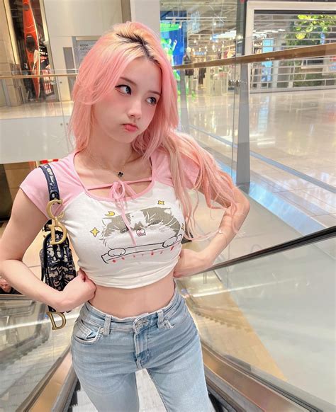 Body 🔥 : r/VyvanLe