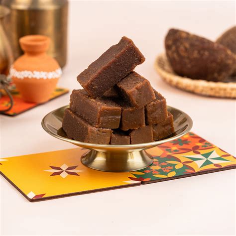 Karupatti Mysore Pak (Jaggery Mysore Pak)