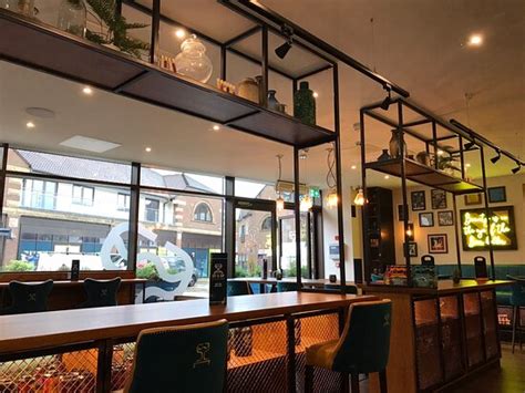 Inspect yor wine before sipping - Reviews, Photos - Sit & Sip Horsham ...