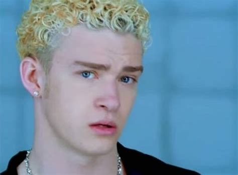 Galerija slika - A bile su tako 'in': Ove frizure zvijezde bi najradije ...