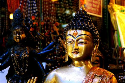 Dakshinapan Shopping Center, Kolkata - TimesTravel