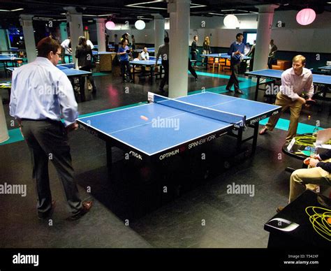 Spin new york table tennis hi-res stock photography and images - Alamy