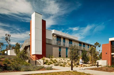 CSULB, Housing Administration Office Building CM | P2S