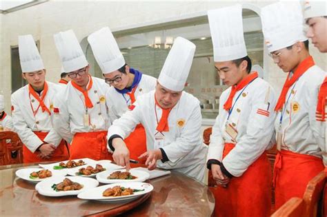 大方籍厨师代宇获称“中国美食专业评委”_大赛_交流_个人