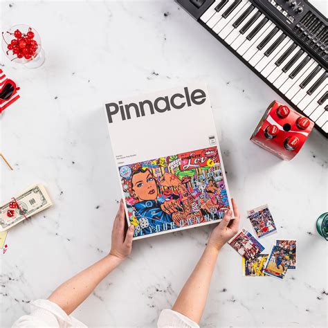 The Urban Pop Riveter 1000pc - Pinnacle Puzzle