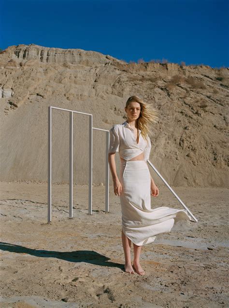 Hunter Schafer's feet