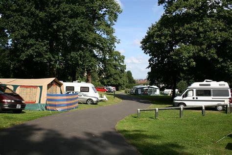 ABBEY WOOD CARAVAN AND MOTORHOME CLUB CAMPSITE (London) - Campground ...
