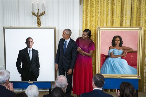 Obamas Return to White House to Unveil Official Portraits - Bloomberg