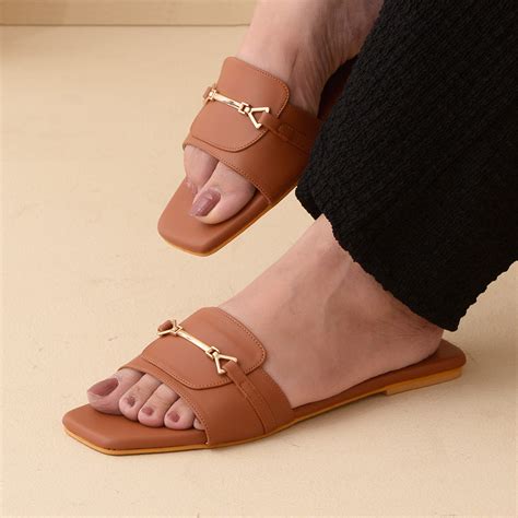 Tan T-Shape Flats – Dip Your Toes