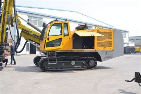 China Integrated Open Pit/Surface DTH/Top Hammer Drill Drilling Machine ...
