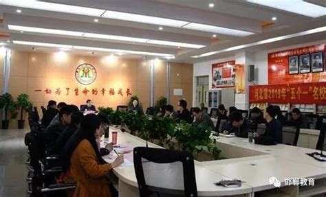 邯郸市成安县第一中学给学生理发的事情-邯郸一格教育