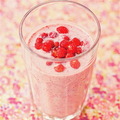 Starbucks Pink Drink Copycat Recipe (+ Variation Ideas) - Cooking Frog