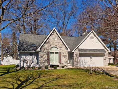 112 Woodlawn Dr, Saint Charles, MI 48655 | Homes.com
