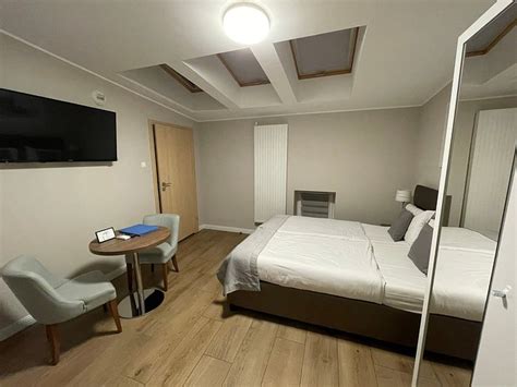 JOYINN APARTHOTEL (Wroclaw) - Apartment Reviews, Photos, Rate ...