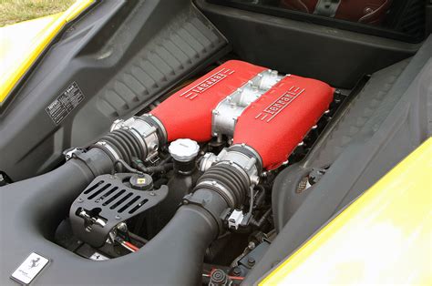 Ferrari 458 Engine 的图像结果