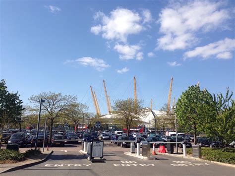 O2 London Car Parking 的图像结果