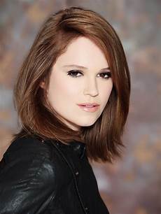 Brown Bob Hairstyles by Textured Bob For Brown Hair Styled With A Dip Brown Bob Hairstyles