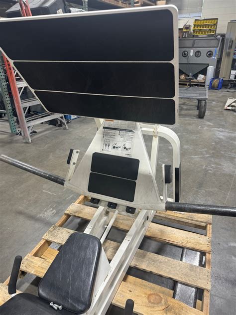 Cybex V Squat Press (Plate loaded Leg Press) – Midwest Used Fitness ...