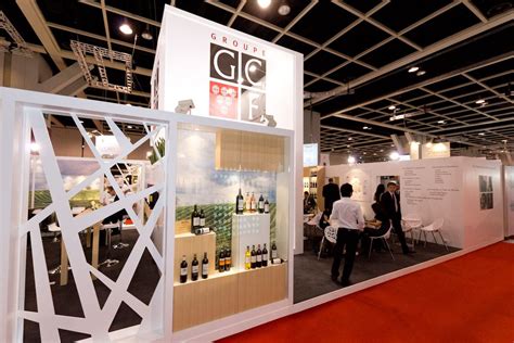 AMC (Exhibits) Ltd: Customer Reviews, Stands and Services