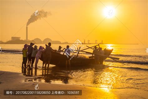【热门游玩】租艘小船出海，体验一回当渔民出海捕鱼的乐趣_渡船