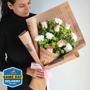 Floweraura Fresh Fresh Live 5 Pink Rose, 5 White Carnation, 4 Stems Of ...