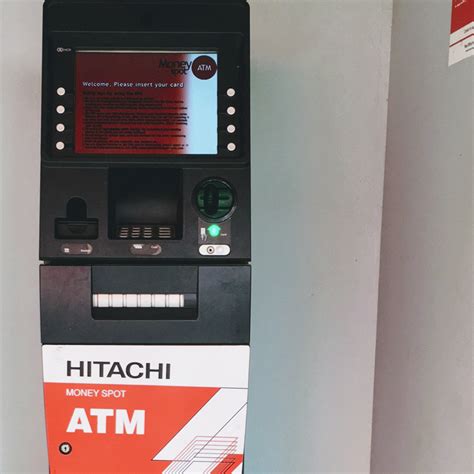工行ATM机"没反应过来" 卡内余额显示为零 - 新闻 - 东南网莆田频道