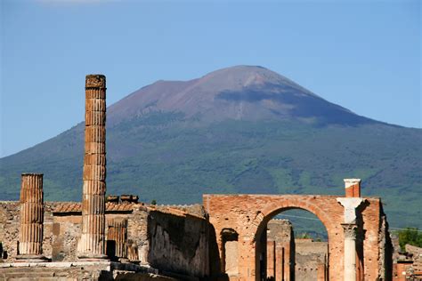 10 Mind Blowing Facts About Pompeii | Avventure Bellissime