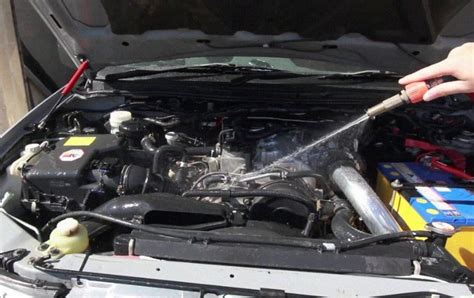 How to Clean Engine Compartment 的图像结果