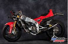 di aprilia aprilia rsa 250 gp with phil aynsley mcnews au di aprilia aprilia rsa 250 gp with phil aynsley mcnews au