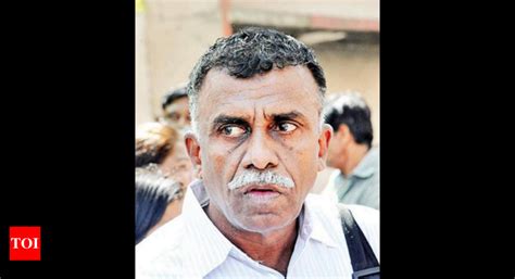 2002 riots: Gujarat HC extends former DGP Sreekumar's interim bail ...