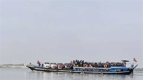 Assam: Ferry services between Jorhat and Majuli resume as Brahmaputra ...