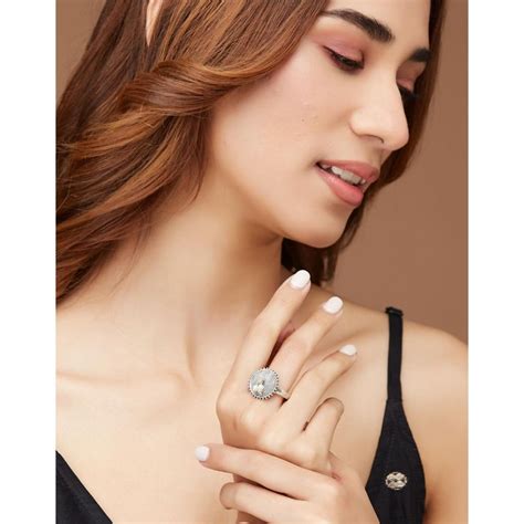 Buy Fabindia White Metal Ring Online