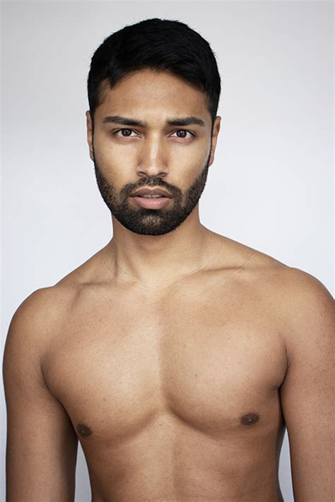 Fara Q Model Bio 的图像结果