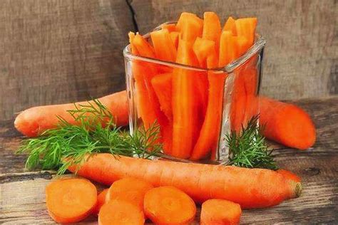 胡萝卜常见的四大品种，不同种胡萝卜有什么特点？你都吃过吗？ - 惠农网