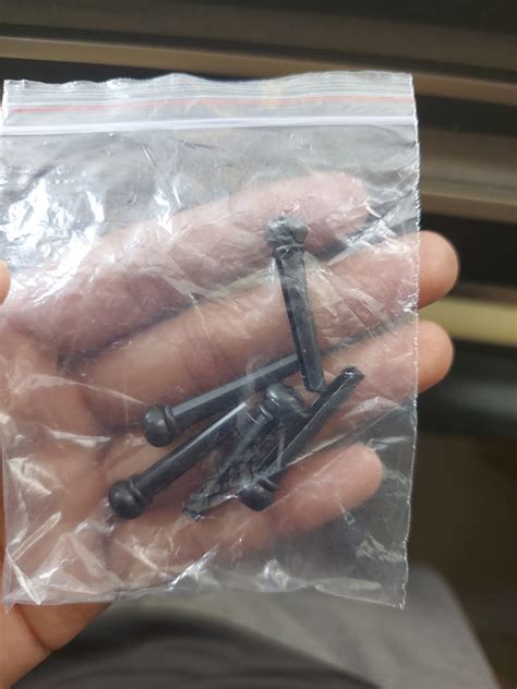 Plastic Acoustic Guitar Bridge Pins Set of 6 : Amazon.in: Musical ...