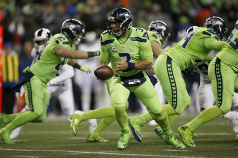 Seahawks bringing back 'Action Green' jerseys for Monday Night Football