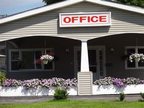 GORHAM MOTOR INN - Inn Reviews, Photos, Rate Comparison - Tripadvisor